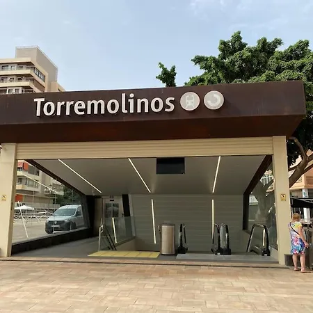 Modern 3-Bed Apartment In Heart Of Torremolinos Exterior photo